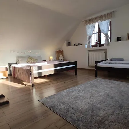 V Hliniku Vidiecky dom Hlinik nad Hronom