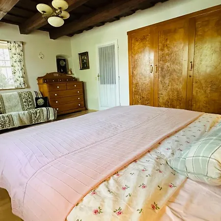 V Hliniku * Hlinik nad Hronom