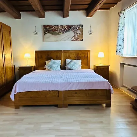 V Hliniku * Hlinik nad Hronom